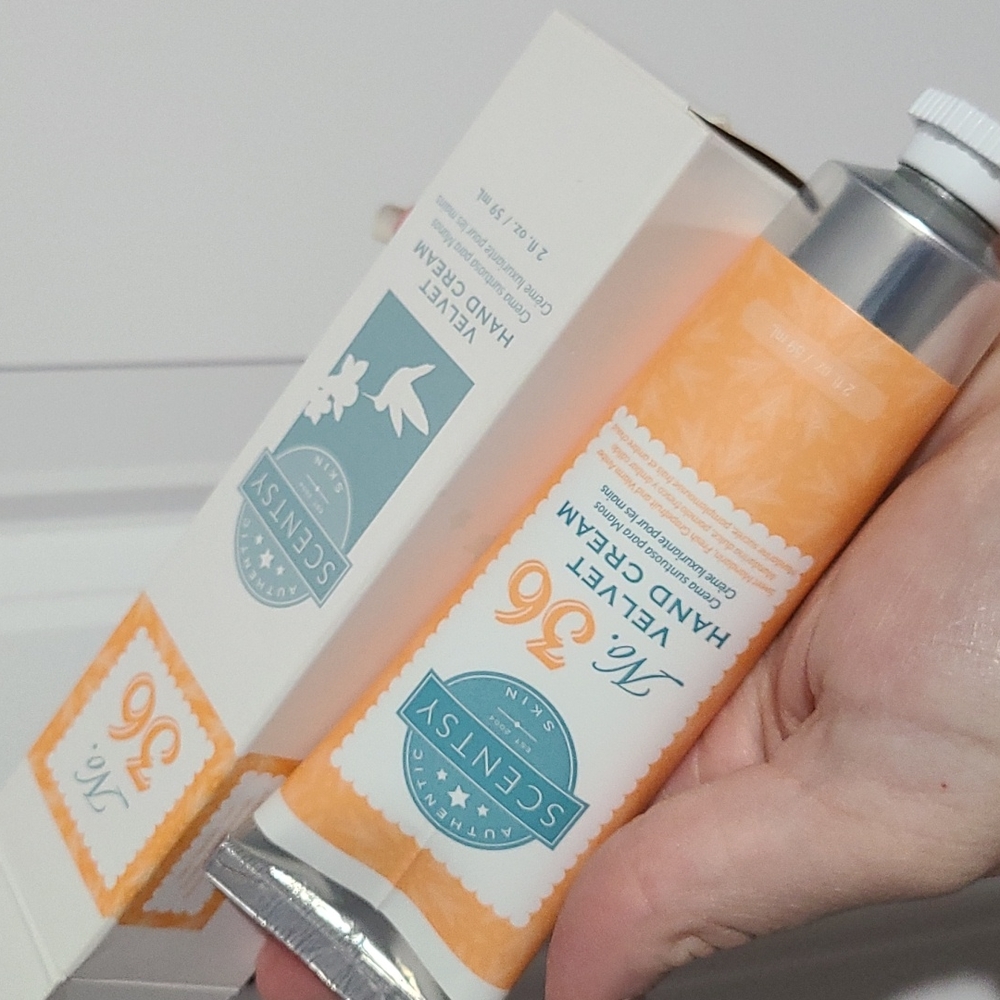 Scentsy Skin - Velvet Hand Cream No. 36